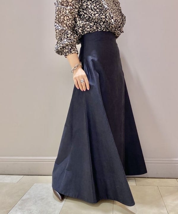 横川 真理奈さんの「BEAMS WOMEN｜」を使ったコーディネート