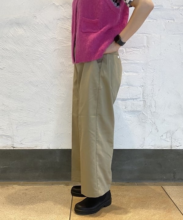 大田 麗未さんの「BEAMS WOMEN｜Blundstone / LOW CUT」を使ったコーディネート