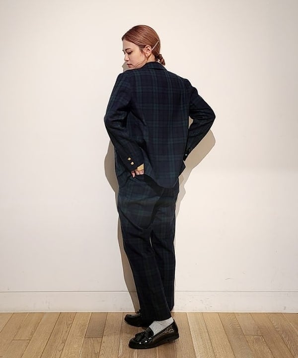 saori KATOさんの「BEAMS WOMEN｜BEAMS BOY / ポリエステル ウール 3ボタン ブレザー」を使ったコーディネート