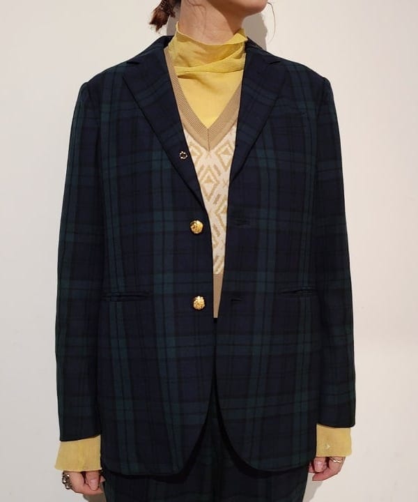 saori KATOさんの「BEAMS WOMEN｜BEAMS BOY / ポリエステル ウール 3ボタン ブレザー」を使ったコーディネート