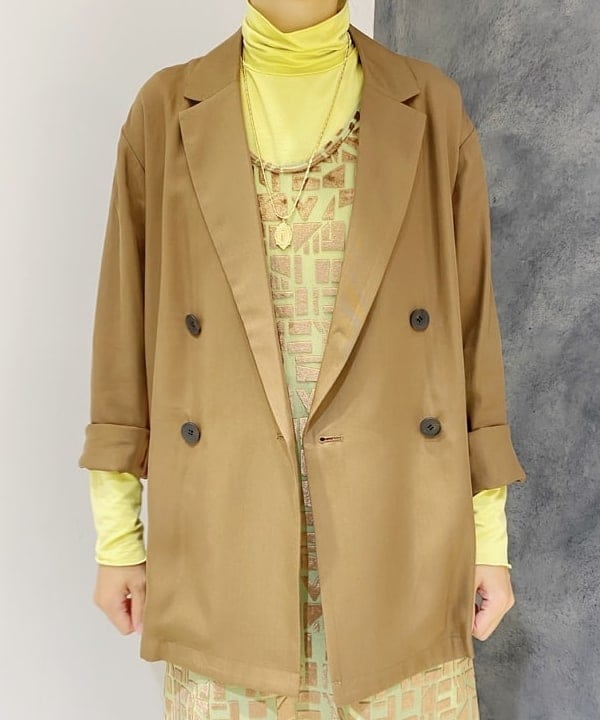 内山 美咲さんの「BEAMS WOMEN｜」を使ったコーディネート