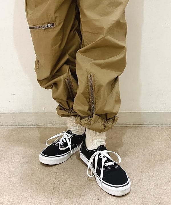 吉野 多恵さんの「BEAMS WOMEN｜VANS / AUTHENTIC」を使ったコーディネート