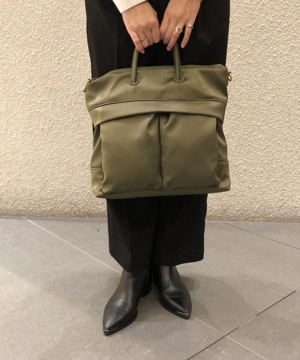 福岡 千晃さんの「BEAMS WOMEN｜」を使ったコーディネート