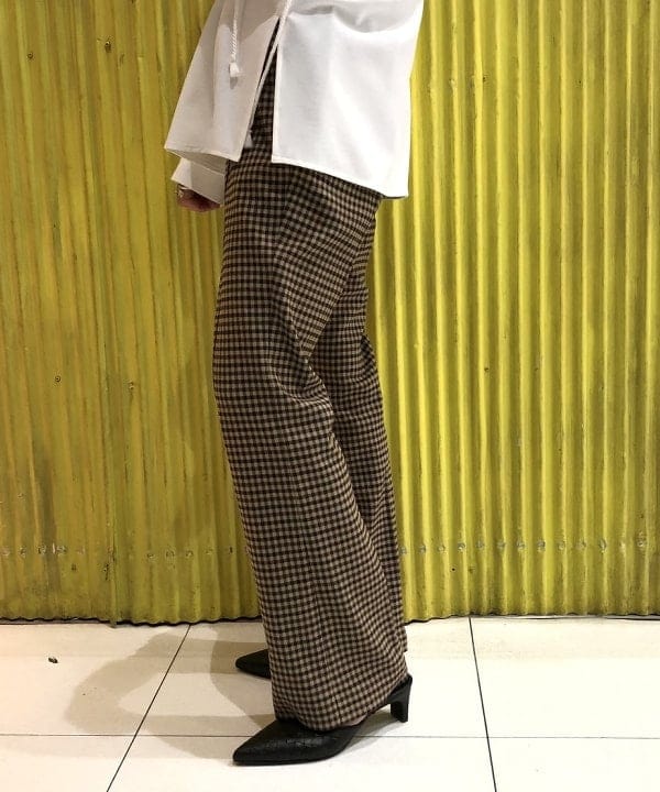 カワグチ シオリさんの「BEAMS WOMEN｜」を使ったコーディネート