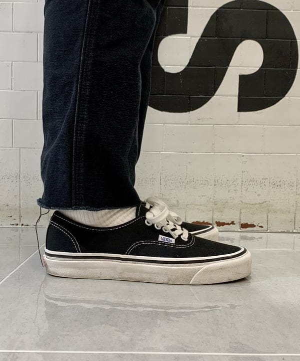 戸次 裕星さんの「BEAMS WOMEN｜BEAMS PLUS / モールツイル アドベンチャー シャツ」を使ったコーディネート