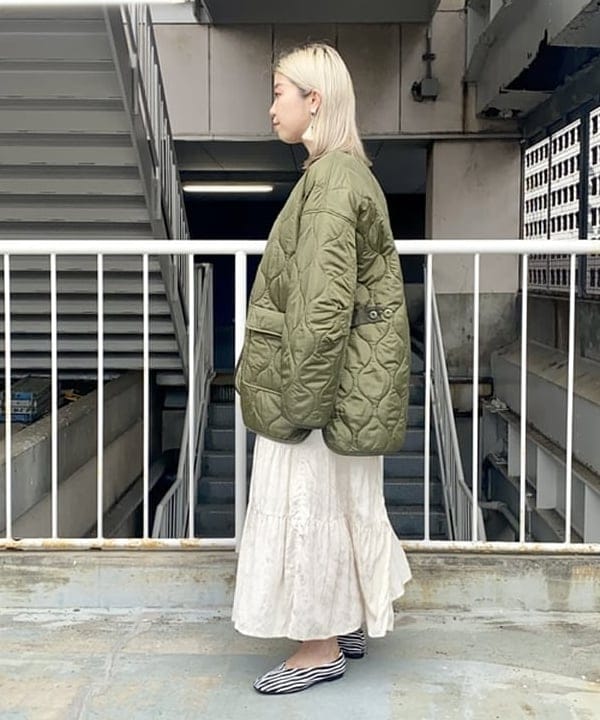 椎葉 未琴さんの「BEAMS WOMEN｜Ray BEAMS / レザー スクエア バレエシューズ」を使ったコーディネート