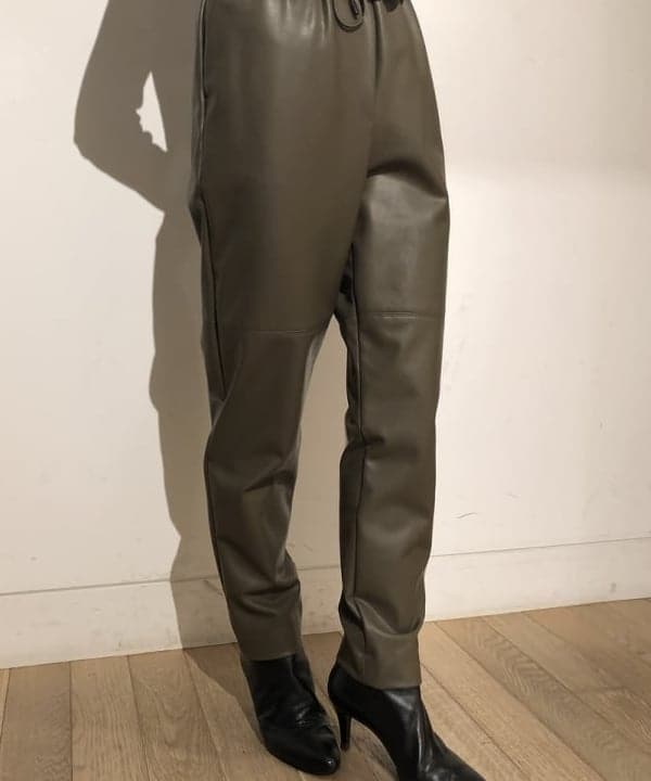 IWASAさんの「BEAMS WOMEN｜」を使ったコーディネート