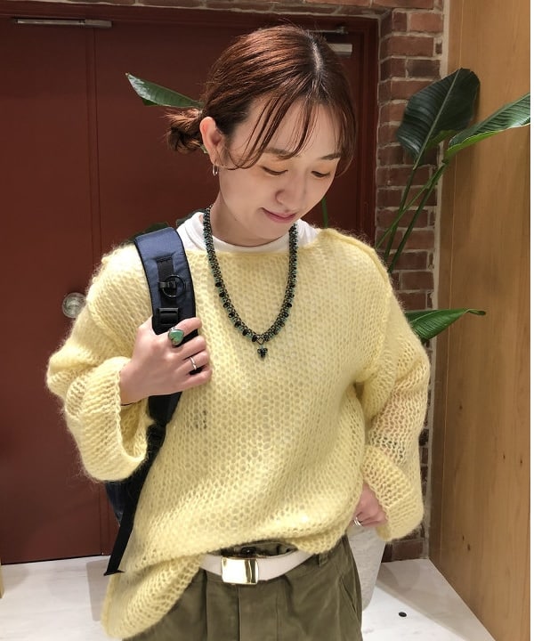 イシイ サオリさんの「BEAMS WOMEN｜WAREHOUSE & CO. / 別注 ステンシル13 Tシャツ」を使ったコーディネート