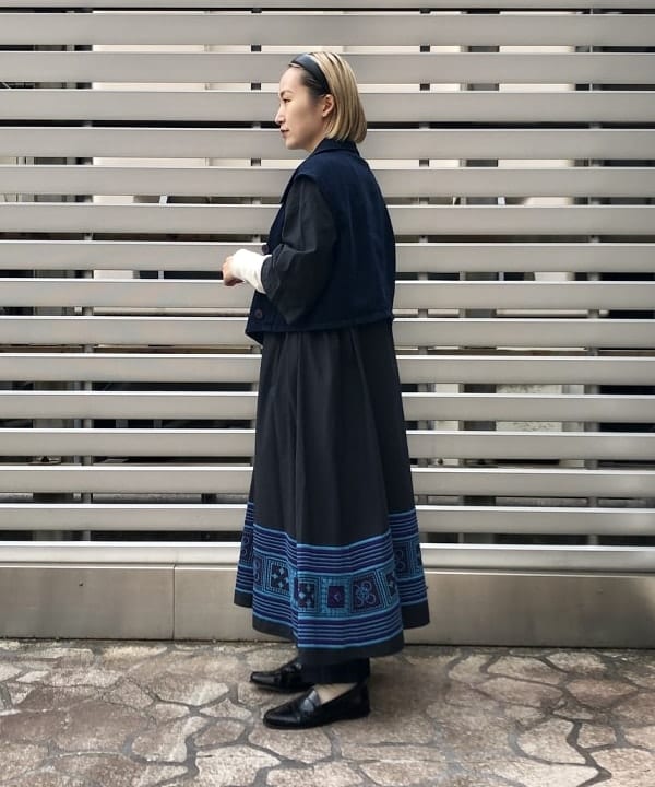 朱華さんの「BEAMS WOMEN｜BEAMS BOY / パールチョーカー セット」を使ったコーディネート