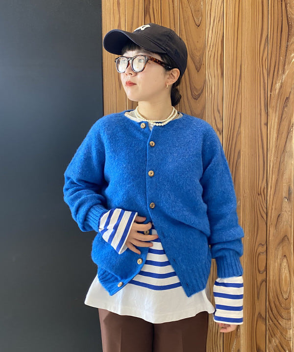 大田 麗未さんの「BEAMS WOMEN｜ナバルボーダー ビッグ ボートネック カットソー」を使ったコーディネート