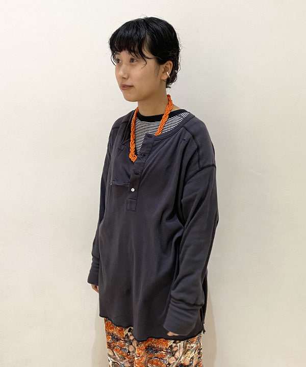 オカモト ミサキさんの「BEAMS WOMEN｜【別注】Healthknit / ワッフル ボーダー Tシャツ」を使ったコーディネート