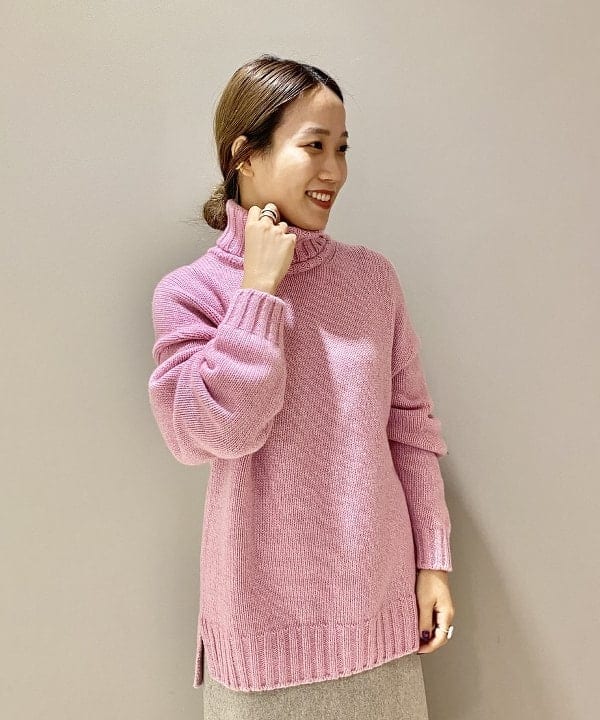 横川 真理奈さんの「BEAMS WOMEN｜」を使ったコーディネート