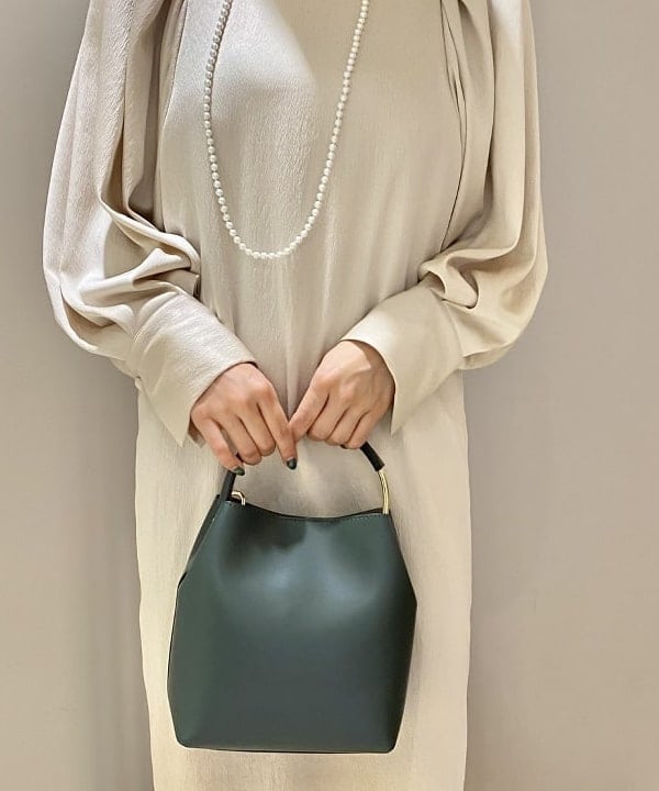 こてさんの「BEAMS WOMEN｜Demi-Luxe BEAMS / ダブルパール イヤリング」を使ったコーディネート