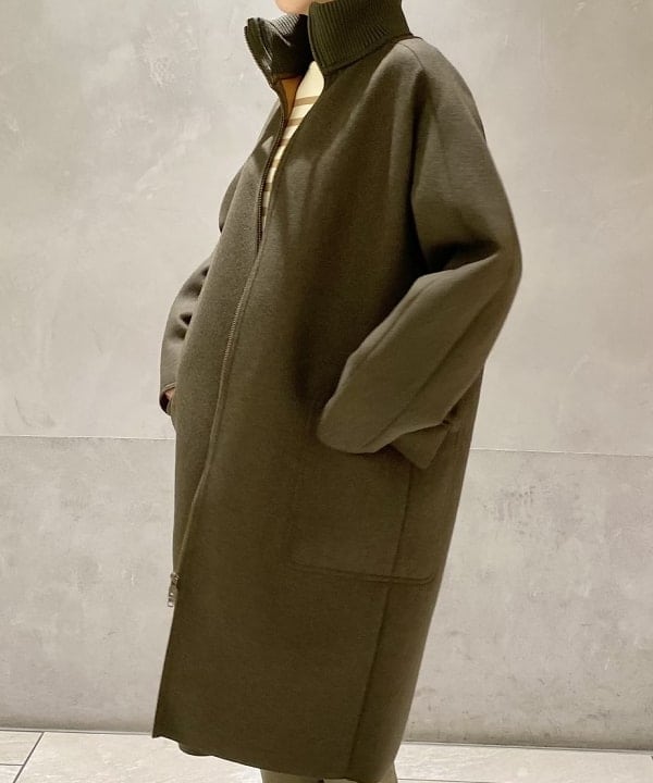 丸山 真菜美さんの「BEAMS WOMEN｜AUBERGE / ウール BIG CHARLOTTE ボーダーカットソー」を使ったコーディネート