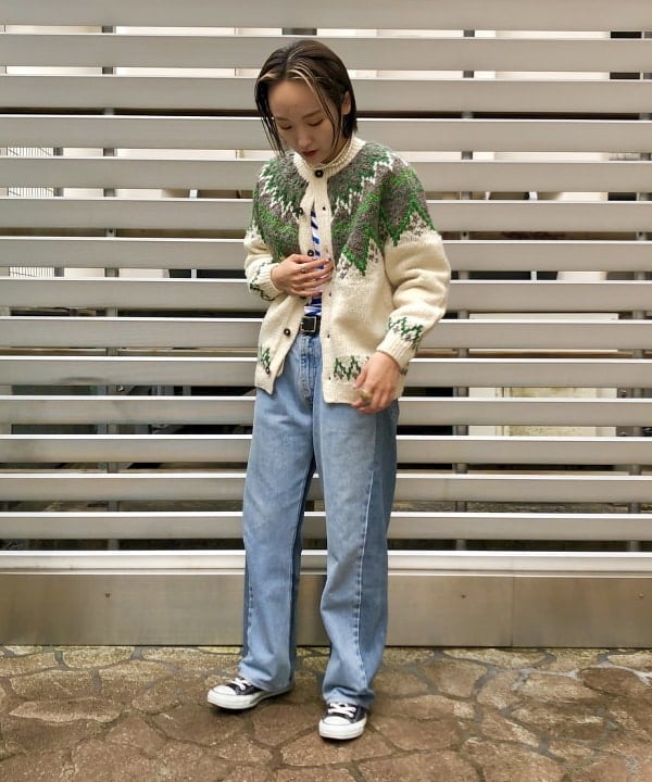 朱華さんの「BEAMS WOMEN｜ナバルボーダー ビッグ ボートネック カットソー」を使ったコーディネート