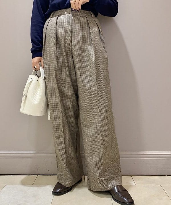 横川 真理奈さんの「BEAMS WOMEN｜」を使ったコーディネート