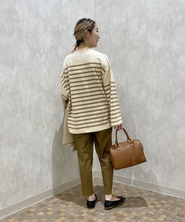 AOYAGIさんの「BEAMS WOMEN｜AUBERGE / ウール BIG CHARLOTTE ボーダーカットソー」を使ったコーディネート