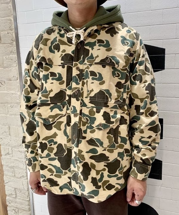 戸次 裕星さんの「BEAMS WOMEN｜BEAMS PLUS / ネル  カモフラージュプリント アドベンチャー シャツ」を使ったコーディネート