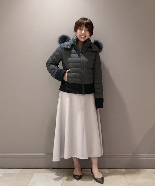 塚越 有紀さんの「BEAMS WOMEN｜TATRAS / VARENA ナイロン ショートダウンコート」を使ったコーディネート