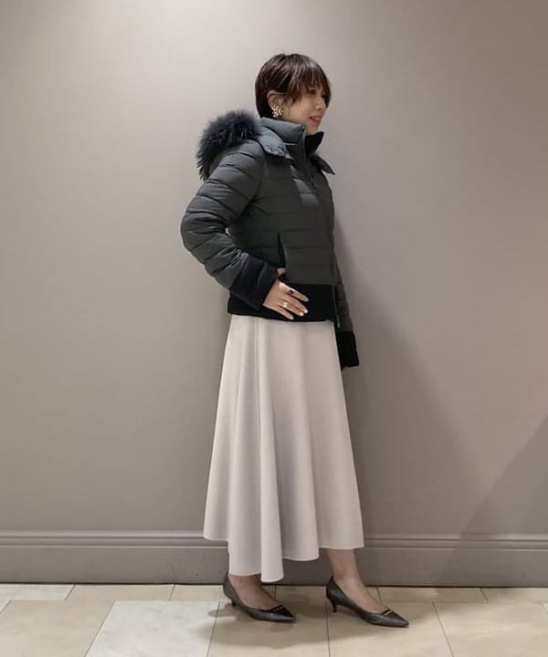 塚越 有紀さんの「BEAMS WOMEN｜TATRAS / VARENA ナイロン ショートダウンコート」を使ったコーディネート