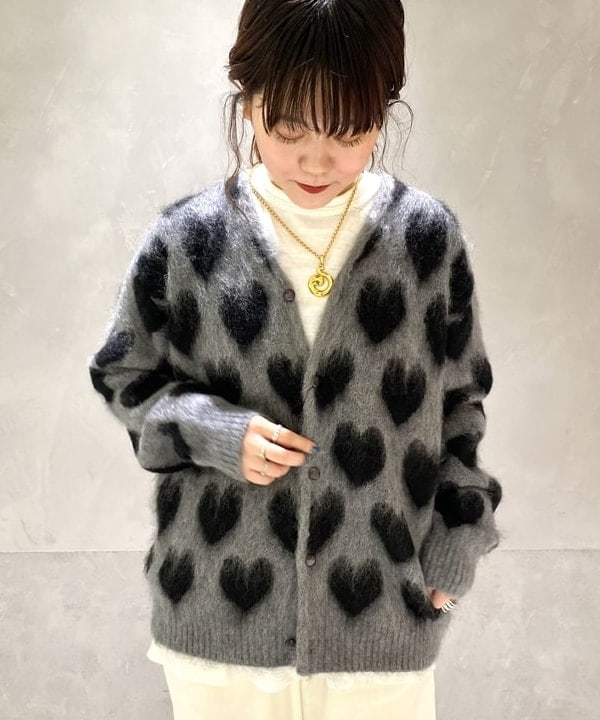 カスタニ モモノさんの「BEAMS WOMEN｜WAREHOUSE & CO. / 別注 ステンシル13 Tシャツ」を使ったコーディネート