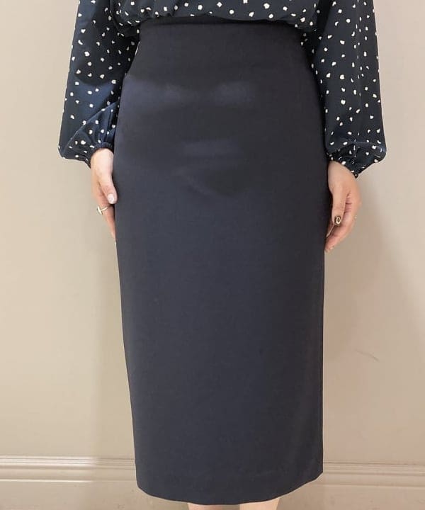 塚越 有紀さんの「BEAMS WOMEN｜Demi-Luxe BEAMS / パールイヤリング」を使ったコーディネート