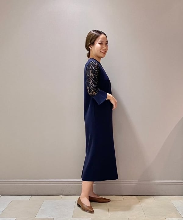 横川 真理奈さんの「BEAMS WOMEN｜Demi-Luxe BEAMS / パールイヤリング」を使ったコーディネート