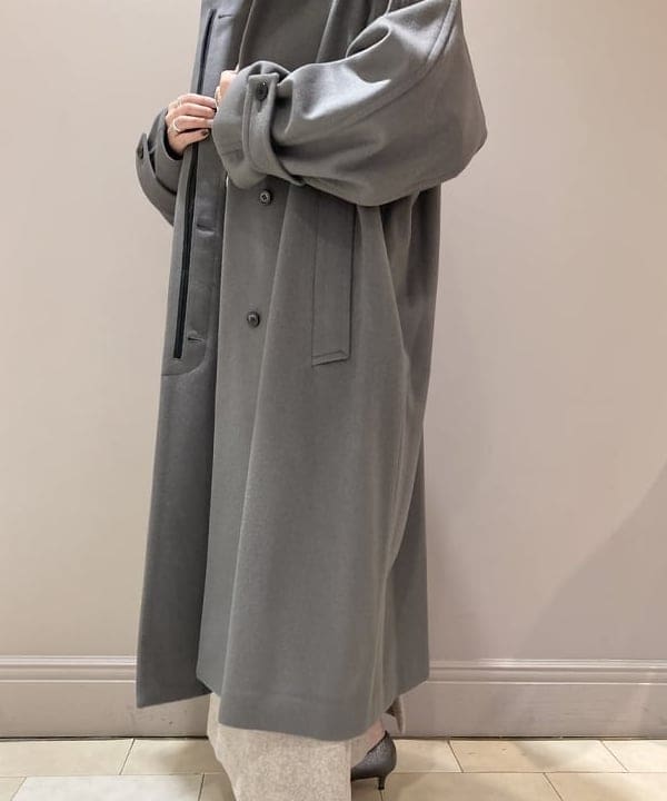 塚越 有紀さんの「BEAMS WOMEN｜Demi-Luxe BEAMS / ハニカムスリーブ プルオーバー」を使ったコーディネート