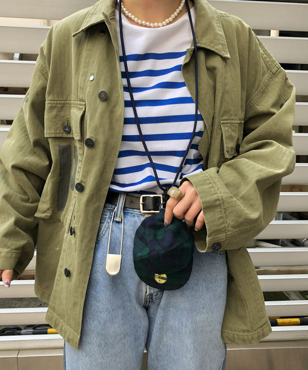 朱華さんの「BEAMS WOMEN｜ナバルボーダー ビッグ ボートネック カットソー」を使ったコーディネート