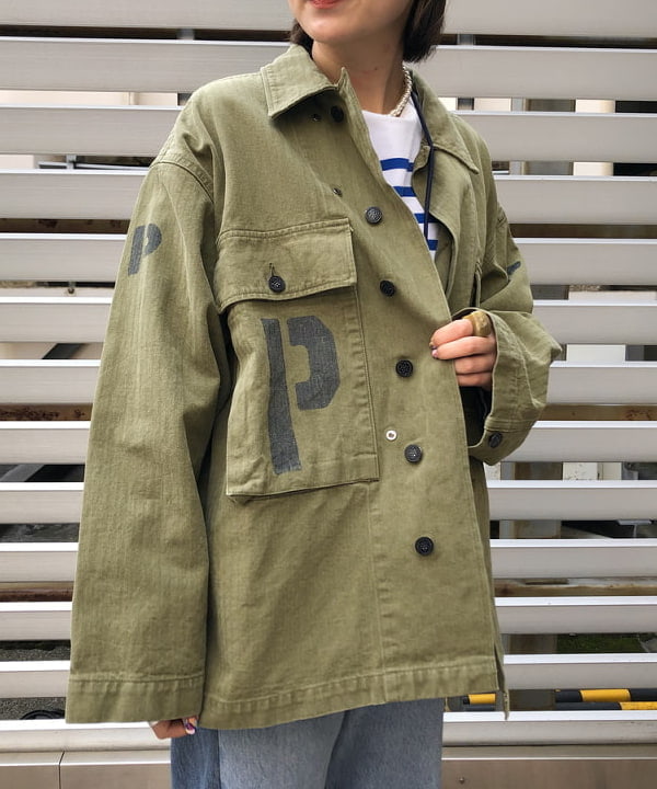 朱華さんの「BEAMS WOMEN｜ナバルボーダー ビッグ ボートネック カットソー」を使ったコーディネート