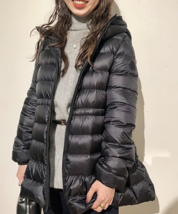 佐藤 美樹さんの「BEAMS WOMEN｜MARIHA / 月の夢 スタッドチェーン ネックレス 47cm」を使ったコーディネート