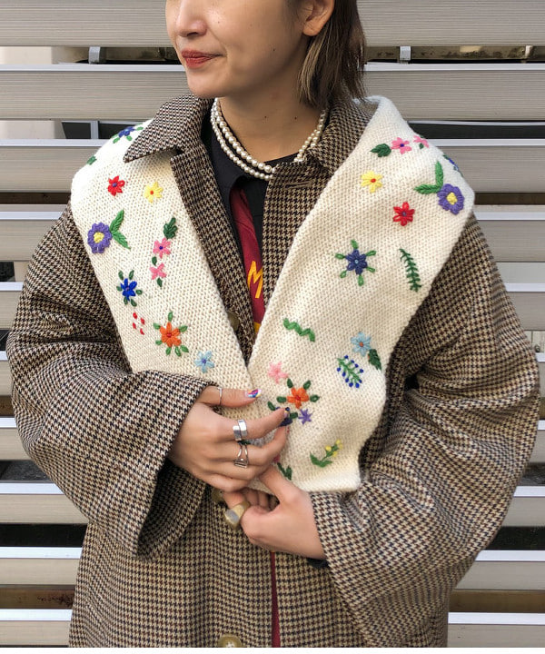 朱華さんの「BEAMS WOMEN｜BEAMS BOY / パールチョーカー セット」を使ったコーディネート