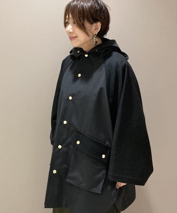 塚越 有紀さんの「BEAMS WOMEN｜Traditional Weatherwear / RENFREW ボアライナー ケープブルゾン」を使ったコーディネート