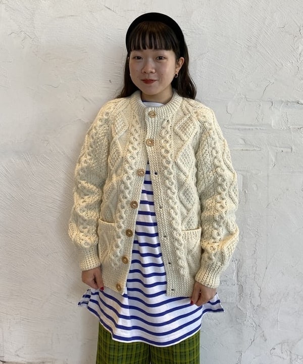 大田 麗未さんの「BEAMS WOMEN｜BEAMS BOY / BBロゴ ショップバック」を使ったコーディネート