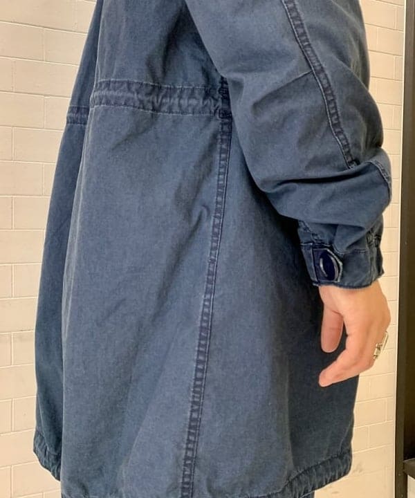 戸次 裕星さんの「BEAMS WOMEN｜REMI RELIEF &times; BEAMS PLUS / 別注 M65 Parka Indigo」を使ったコーディネート