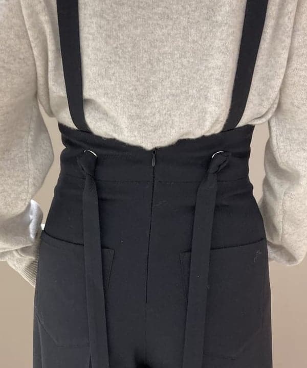 塚越 有紀さんの「BEAMS WOMEN｜Demi-Luxe BEAMS / カシミヤ ラグラン ハイネックニット」を使ったコーディネート