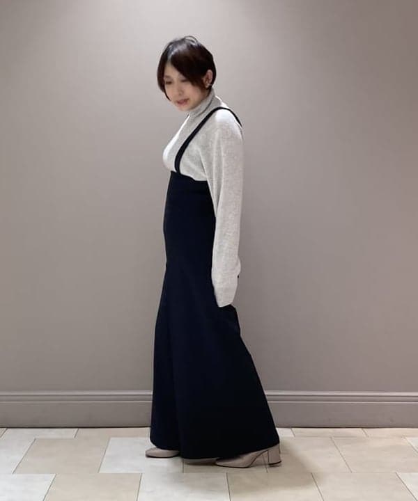 塚越 有紀さんの「BEAMS WOMEN｜Demi-Luxe BEAMS / カシミヤ ラグラン ハイネックニット」を使ったコーディネート