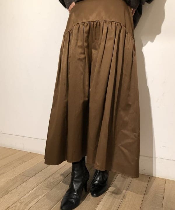 IWASAさんの「BEAMS WOMEN｜PHILIPPE AUDIBERT × Demi-Luxe BEAMS / 別注 Millie ネックレス ゴールド」を使ったコーディネート