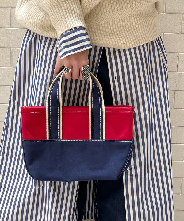 清水 彩乃さんの「BEAMS WOMEN｜L.L.Bean × BEAMS PLUS ＆ BEAMS BOY / Deep Bottom Deluxe Boat and Tote Mini」を使ったコーディネート