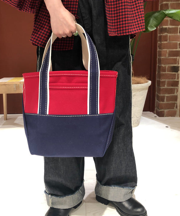 イシイ サオリさんの「BEAMS WOMEN｜L.L.Bean / Deep Bottom Deluxe Boat and Tote S」を使ったコーディネート