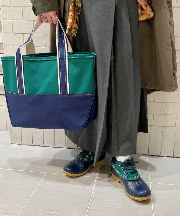 清水 彩乃さんの「BEAMS WOMEN｜L.L.Bean × BEAMS PLUS & BEAMS BOY / Deluxe Canvas Gum Shoes」を使ったコーディネート