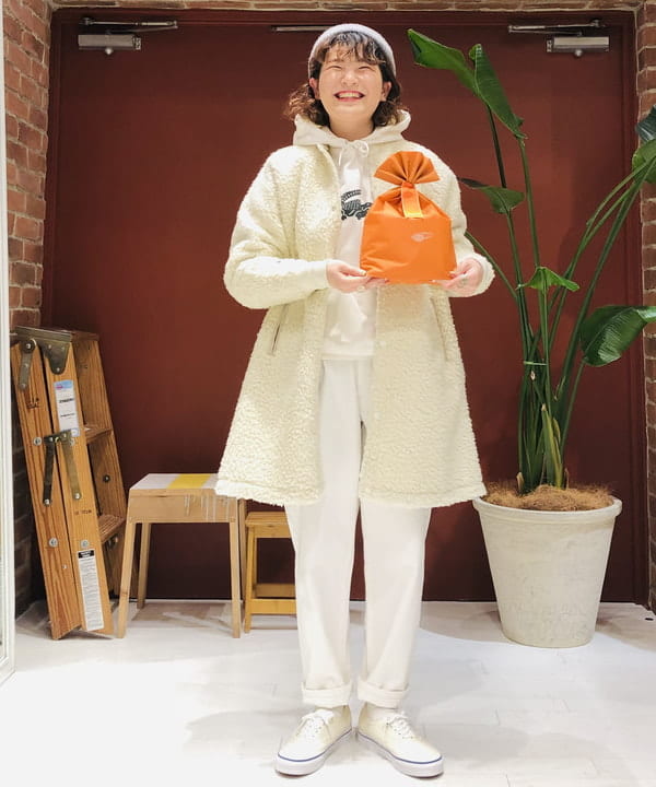 エノモト アミさんの「BEAMS WOMEN｜ワイド テーパード デニム」を使ったコーディネート