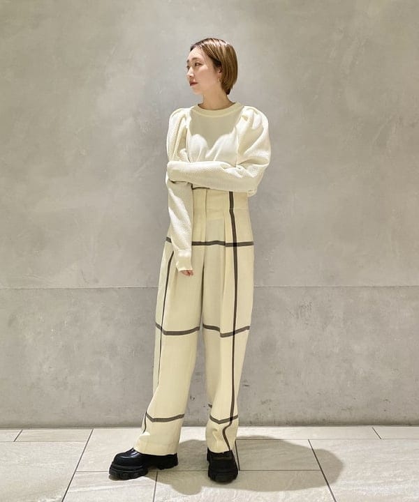 丸山 真菜美さんの「BEAMS WOMEN｜」を使ったコーディネート