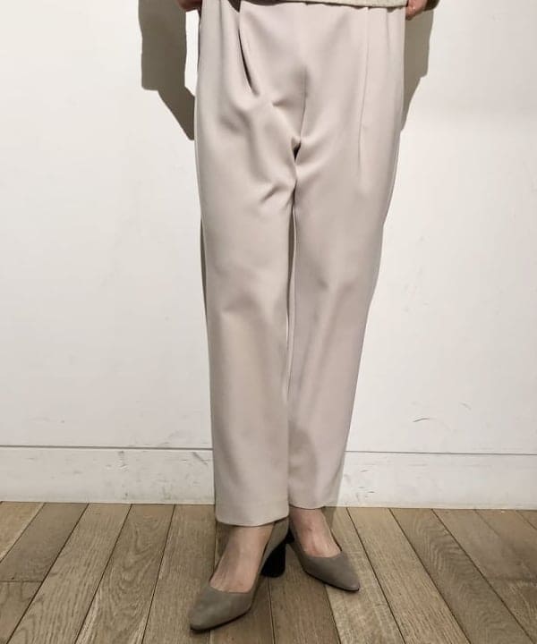 佐藤 美樹さんの「BEAMS WOMEN｜トリアセ 1タック パンツ＊」を使ったコーディネート