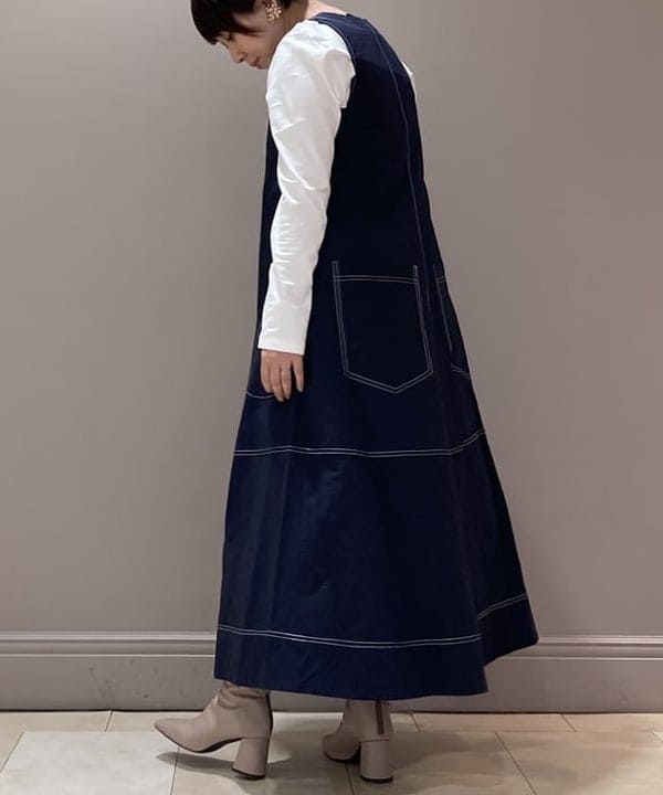 塚越 有紀さんの「BEAMS WOMEN｜ANGEL ALARCON / スタックヒール ショートブーツ」を使ったコーディネート