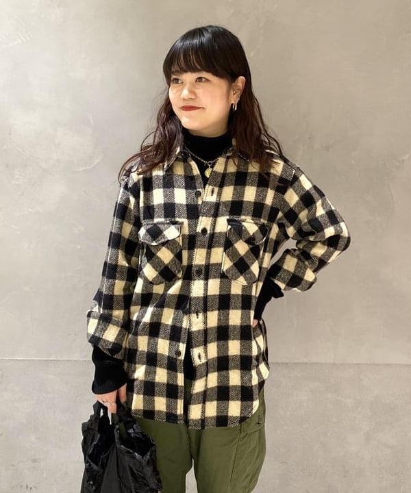 カスタニ モモノさんの「BEAMS WOMEN｜GRANITE GEAR / AIR GROCERY BAG エコバッグ」を使ったコーディネート