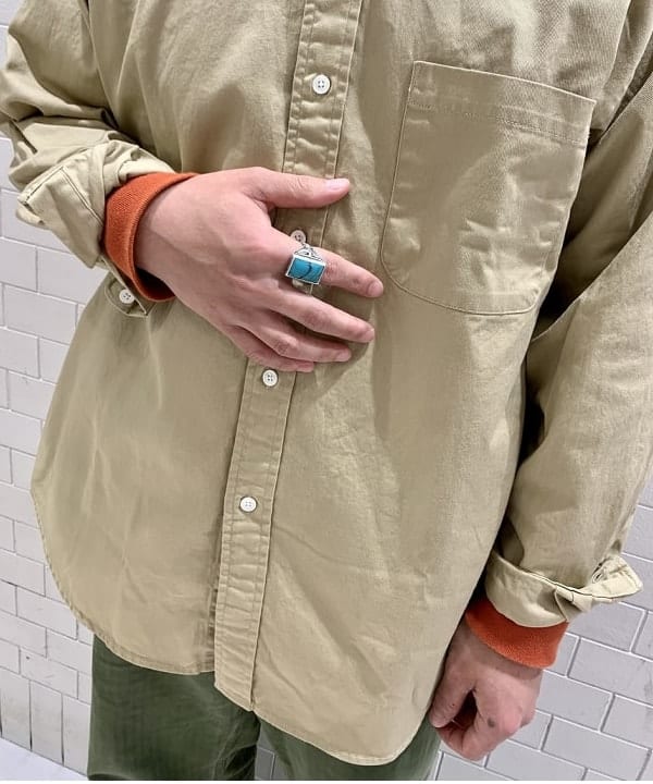 戸次 裕星さんの「BEAMS WOMEN｜BEAMS / ワーク イージー ボタンダウン シャツ」を使ったコーディネート