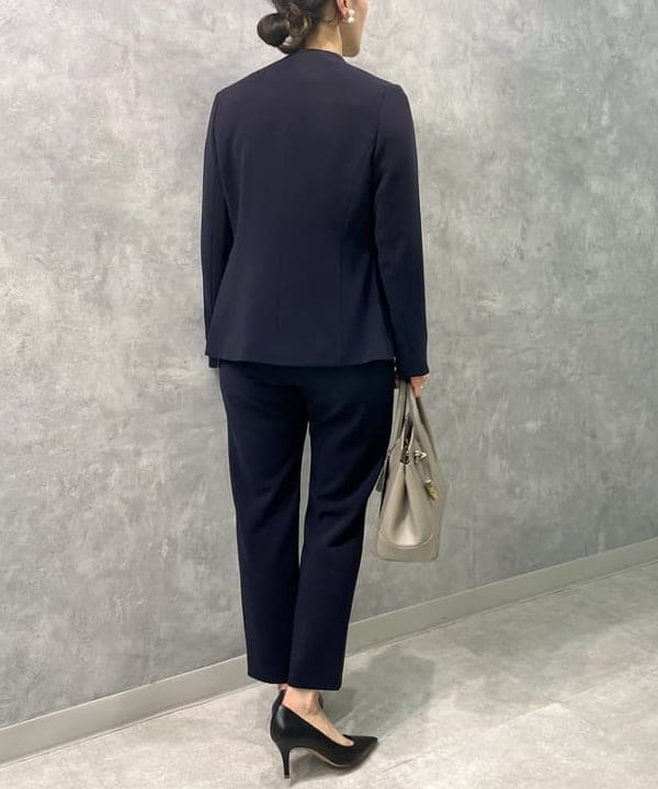 越智 里美さんの「BEAMS WOMEN｜トリアセ ペプラムジャケット＊」を使ったコーディネート