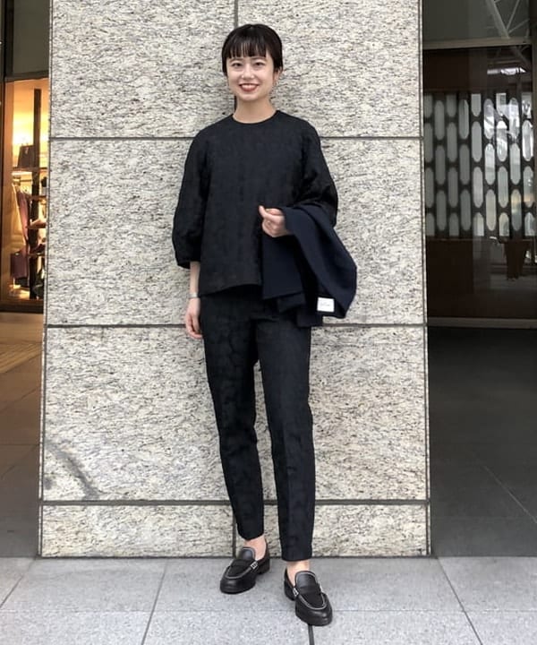 蒲原 捺美さんの「BEAMS WOMEN｜トリアセ カラーレスジャケット＊」を使ったコーディネート