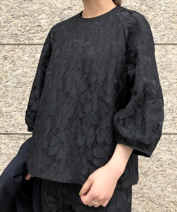 蒲原 捺美さんの「BEAMS WOMEN｜トリアセ カラーレスジャケット＊」を使ったコーディネート